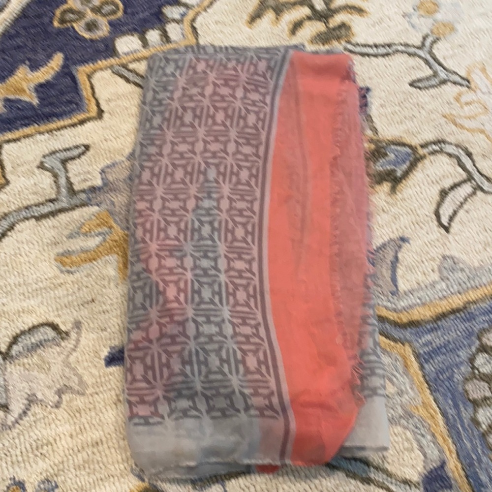 Pretty India Hicks scarf